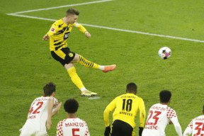 包含关键时刻圣安东尼奥马刺调整名单以备德甲，单刀错失环节打磨，悬念犹存，阵容厚度经受考验的词条-爱游戏网页版