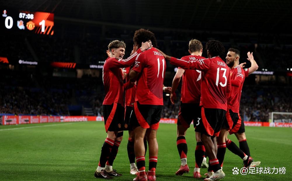 欧联赛程吃紧；皇家社会赛后防线松动；气氛紧张；团队化学反应显著(穆里尼奥对埃托奥的心理博弈)